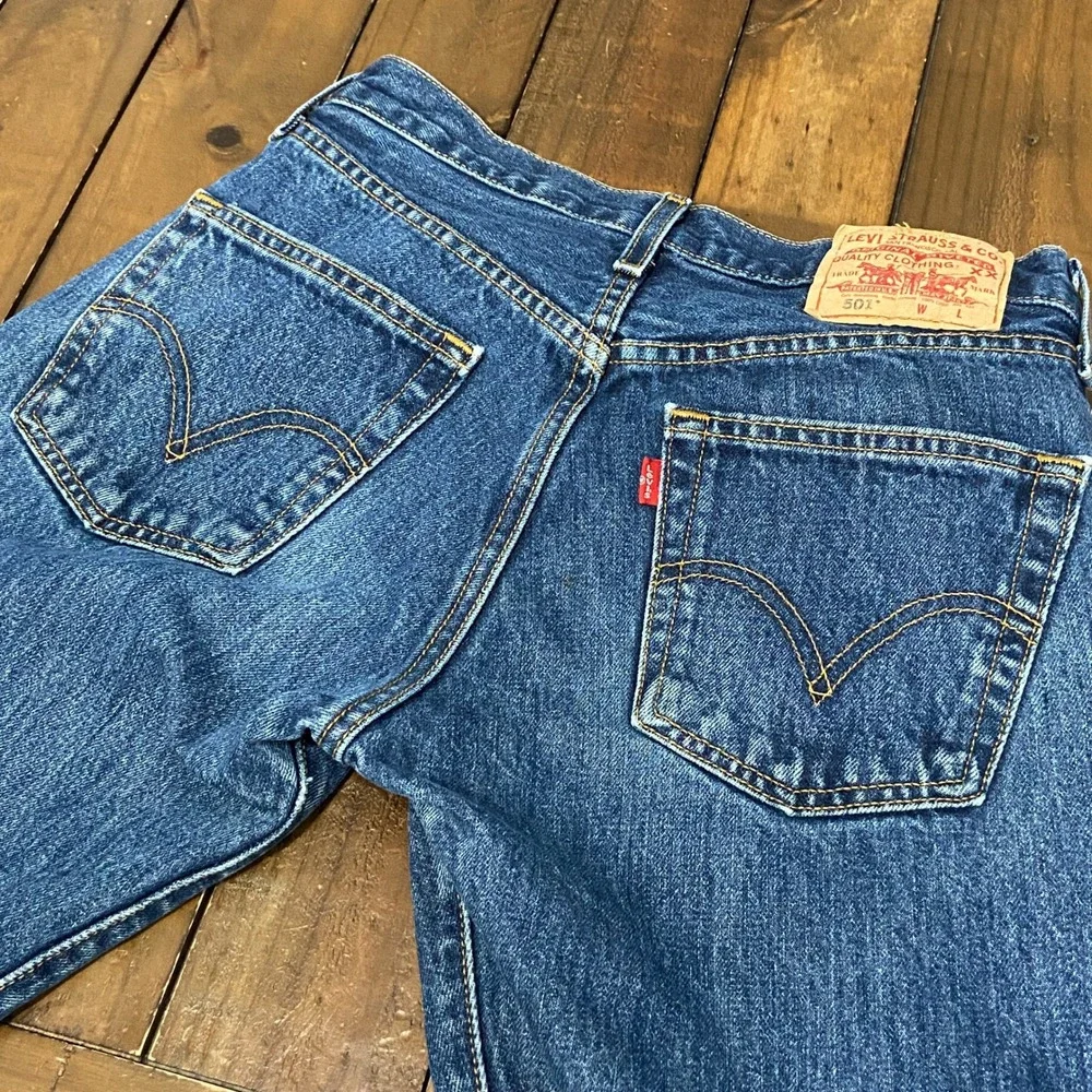 Vintage Levi's 501 XX Jeans W28 L30 Made in Mexico Button Fly 100% Cotton 2006